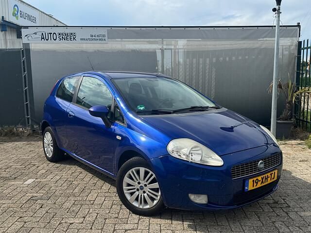 Blauw Gebruikt 2007 Fiat Grande Punto Dynamic Hatchback | € 1.499 (Iets duurder) - Afbeelding 1/4
