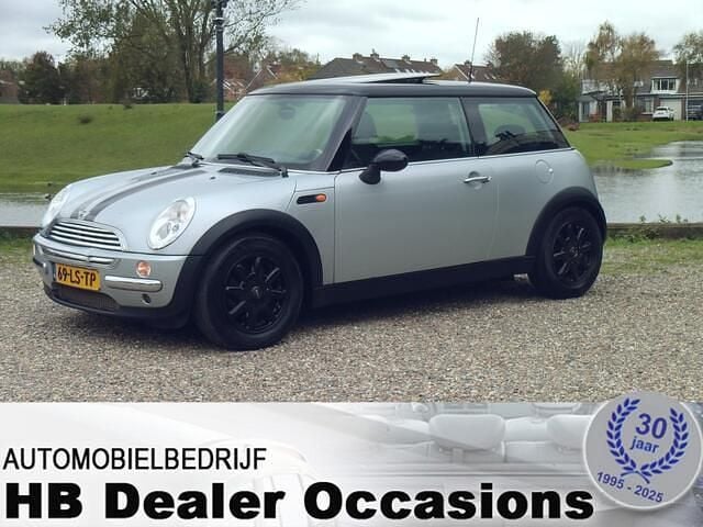Grijs Gebruikt 2003 Mini Cooper Pepper Hatchback | € 1.050 (Goede deal) - Afbeelding 1/4