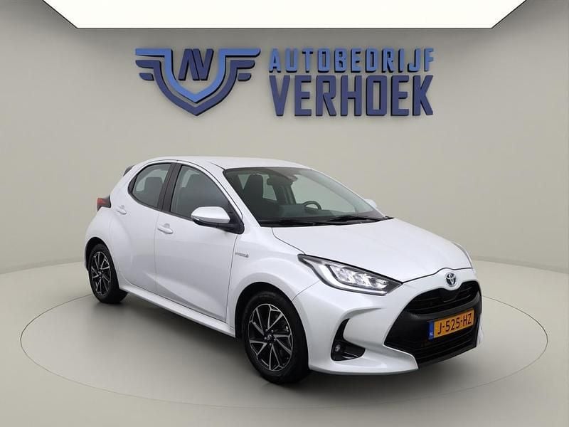 Wit Gebruikt 2020 Toyota Yaris Edition Hatchback | € 18.900 (Goede deal) - Afbeelding 1/4
