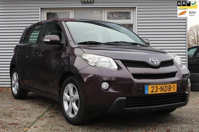 Paars Occasion 2010 Toyota Urban Cruiser Hatchback | € 5.250 (Eerlijke prijs) - Afbeelding 1/4