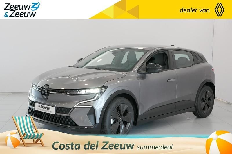 Gris schiste kqg (licht grijs) Nieuw 2024 Renault Mégane Evolution Hatchback | € 36.355 (Eerlijke prijs) - Afbeelding 1/4
