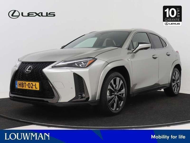 Grijs Gebruikt 2025 Lexus UX Sport Line SUV | € 66.950 - Afbeelding 1/3
