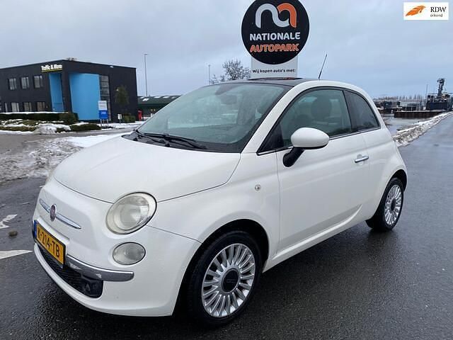 Wit Occasion 2010 Fiat 500 Lounge Hatchback | € 3.995 (Super prijs) - Afbeelding 1/4