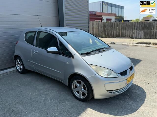 Grijs Gebruikt 2005 Mitsubishi Colt Hatchback | € 1.100 (Eerlijke prijs) - Afbeelding 1/4