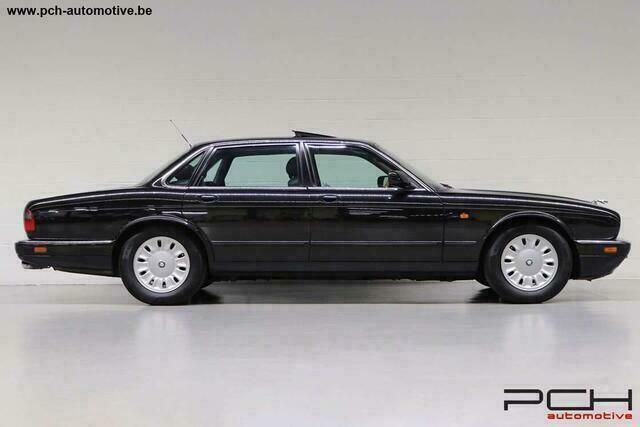 Occasion Jaguar XJ Executive 211 PK (155 kW) 1997 Zwart Sedan