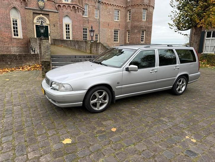 Occasion 2000 Volvo V70 Stationwagen | € 4.750 - Afbeelding 1/4