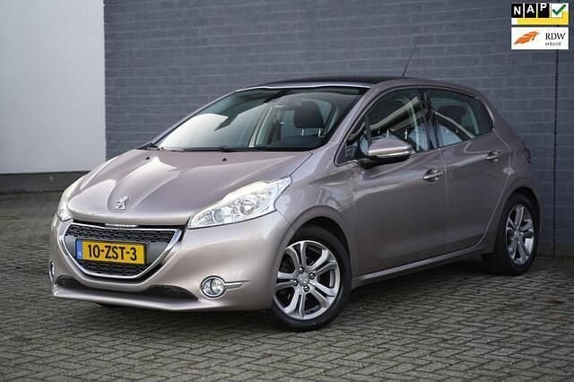 Grijs Gebruikt 2013 Peugeot 208 Allure Hatchback | € 3.999 (Super prijs) - Afbeelding 1/4