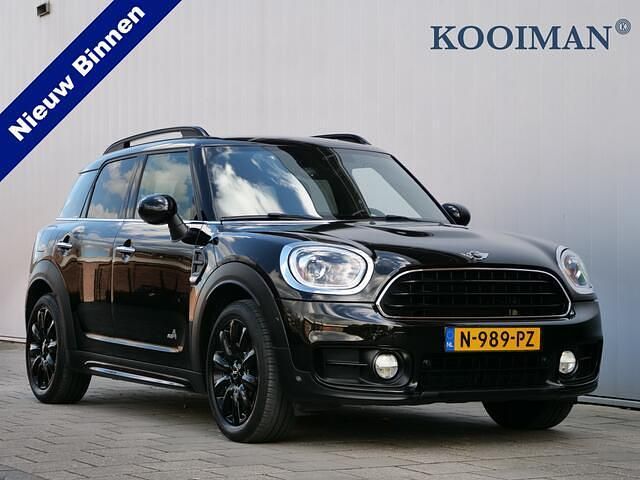 Zwart Gebruikt 2018 Mini Cooper Countryman Chili SUV | € 20.950 (Eerlijke prijs) - Afbeelding 1/4