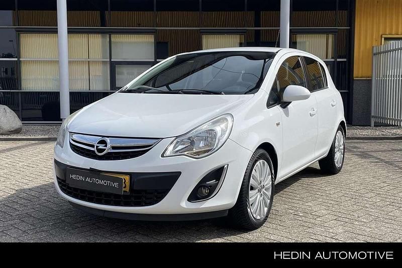 Wit Gebruikt 2013 Opel Corsa Design Edition Hatchback | € 7.995 (Iets duurder) - Afbeelding 1/3