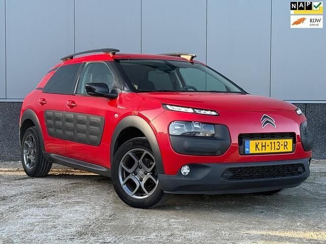 Rood Gebruikt 2016 Citroën C4 Cactus PureTech Hatchback | € 5.650 (Goede deal) - Afbeelding 1/4