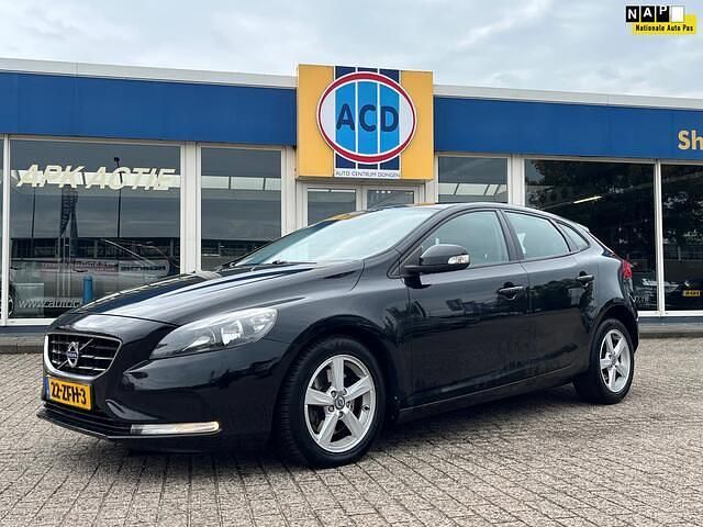 Zwart Gebruikt 2012 Volvo V40 Kinetic Hatchback | € 5.750 (Super prijs) - Afbeelding 1/4