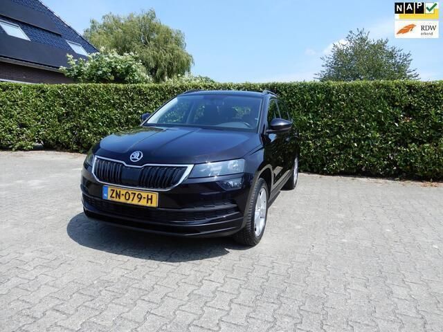 Zwart Gebruikt 2019 Skoda Karoq Business Line SUV | € 12.450 (Eerlijke prijs) - Afbeelding 1/4