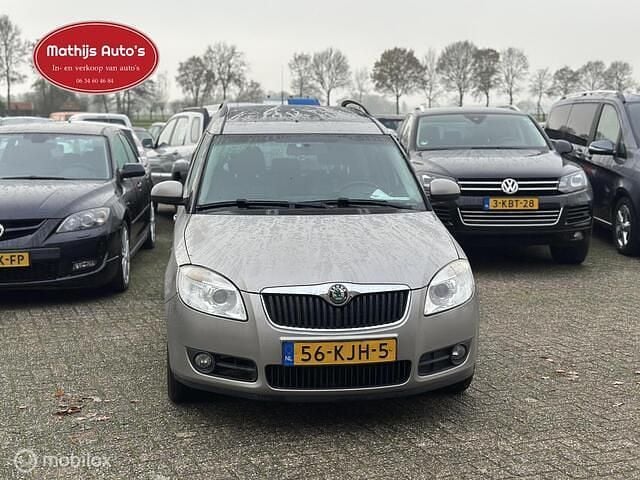 Beige Gebruikt 2010 Skoda Roomster Elegance MPV | € 950 (Super prijs) - Afbeelding 1/4