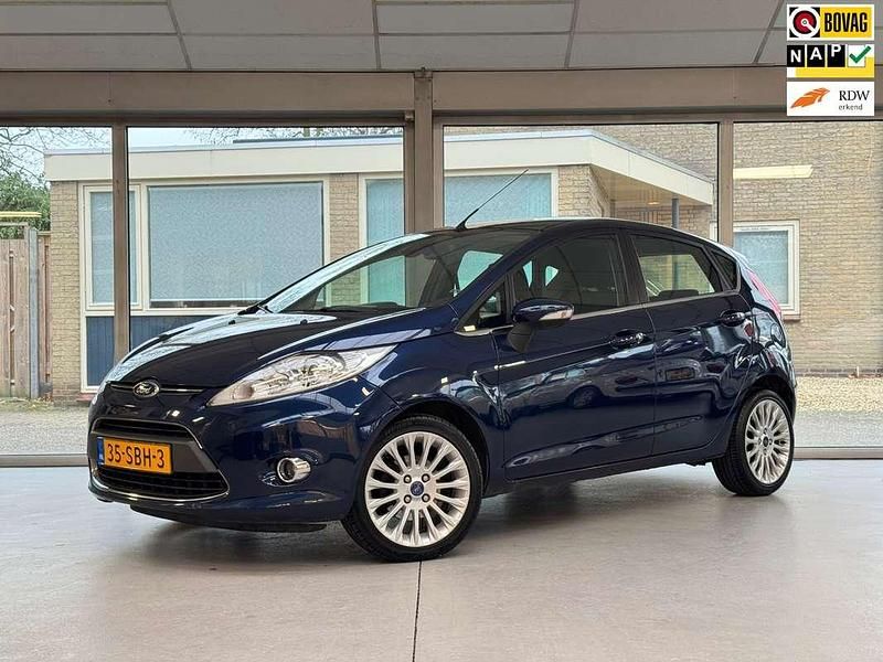 Blauw Gebruikt 2011 Ford Fiesta Titanium Hatchback | € 6.450 (Iets duurder) - Afbeelding 1/4