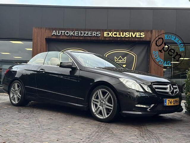 Zwart Gebruikt 2012 Mercedes E350 Avantgarde Cabriolet | € 21.900 (Eerlijke prijs) - Afbeelding 1/4