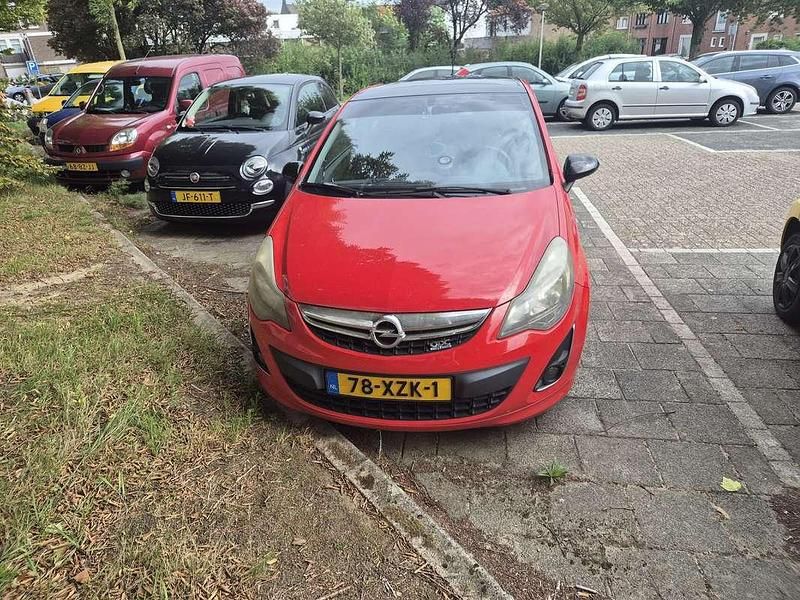 Occasion Opel Corsa Cosmo 120 PK (88 kW) 2012 Rood MPV