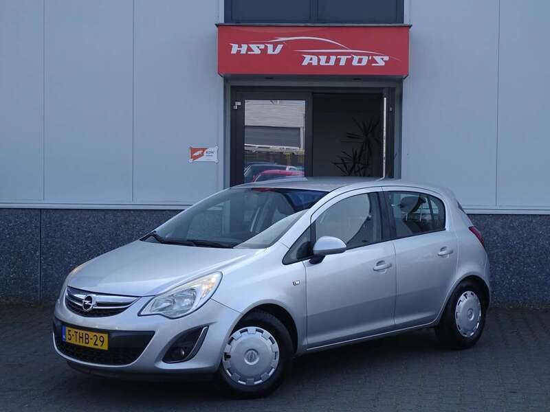 Grijs Gebruikt 2011 Opel Corsa Cosmo Hatchback | € 2.450 (Goede deal) - Afbeelding 1/3