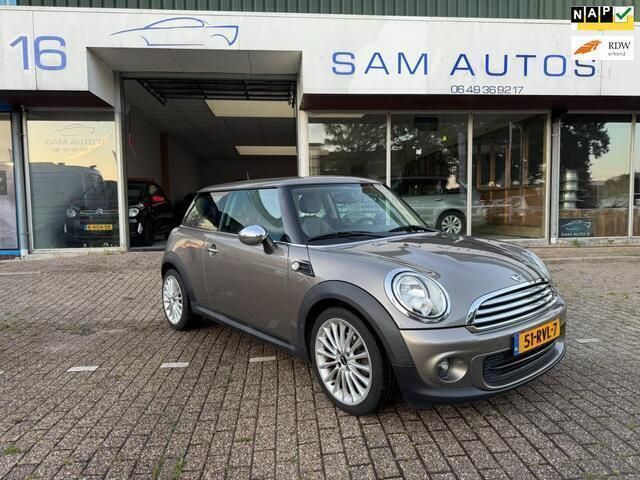 Grijs Gebruikt 2011 Mini ONE Business Hatchback | € 7.250 (Iets duurder) - Afbeelding 1/4