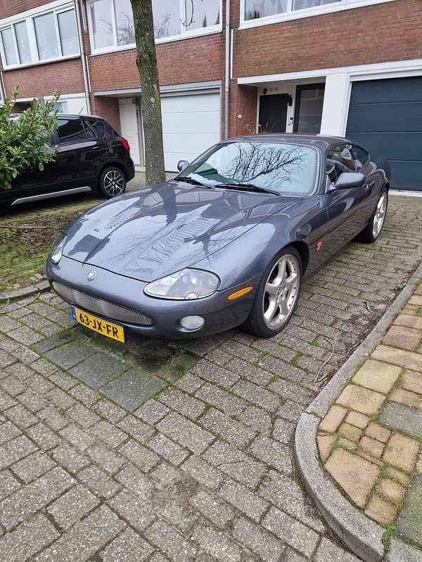 Occasion Jaguar XKR 298 PK (219 kW) 2002 Grijs Coupé