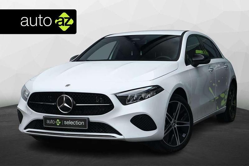 Wit Gebruikt 2024 Mercedes A250 Luxury Hatchback | € 34.900 (Eerlijke prijs) - Afbeelding 1/4