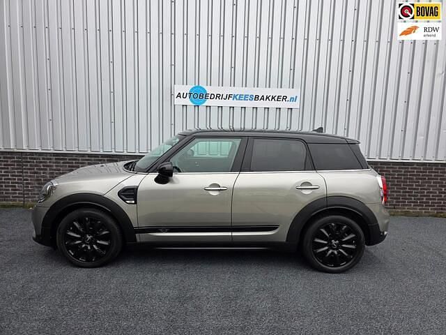 Grijs (metallic) Occasion 2019 Mini Cooper Countryman Chili SUV | € 20.950 (Goede deal) - Afbeelding 1/4