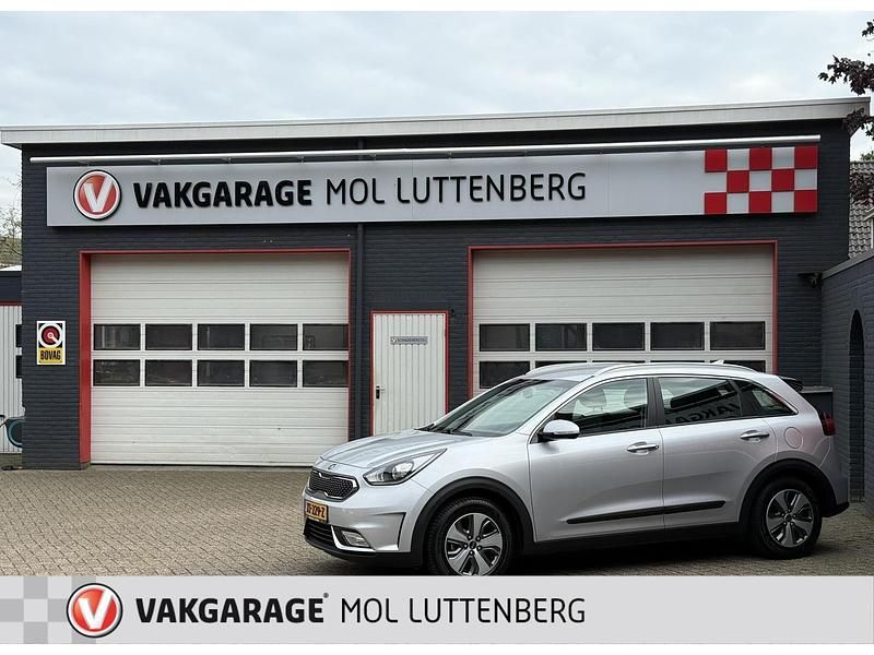 Grijs Gebruikt 2019 Kia Niro SUV | € 20.895 (Eerlijke prijs) - Afbeelding 1/4
