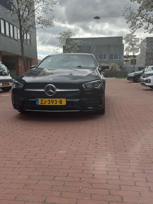 Zwart Gebruikt 2019 Mercedes CLA200 AMG Sedan | € 27.950 (Goede deal) - Afbeelding 1/4