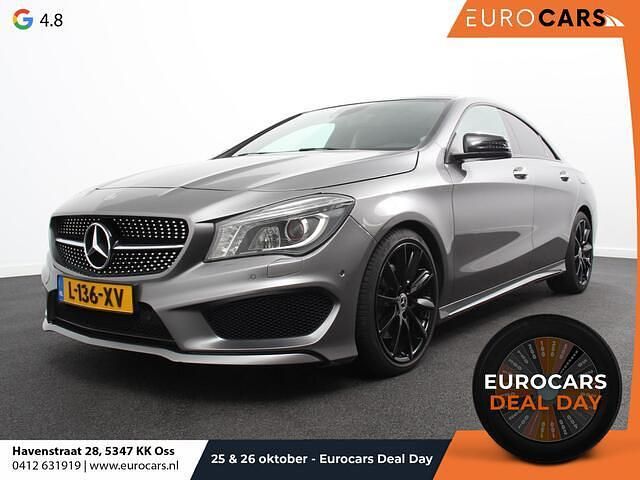 Grijs Gebruikt 2013 Mercedes CLA220 AMG Sedan | € 10.490 - Afbeelding 1/4