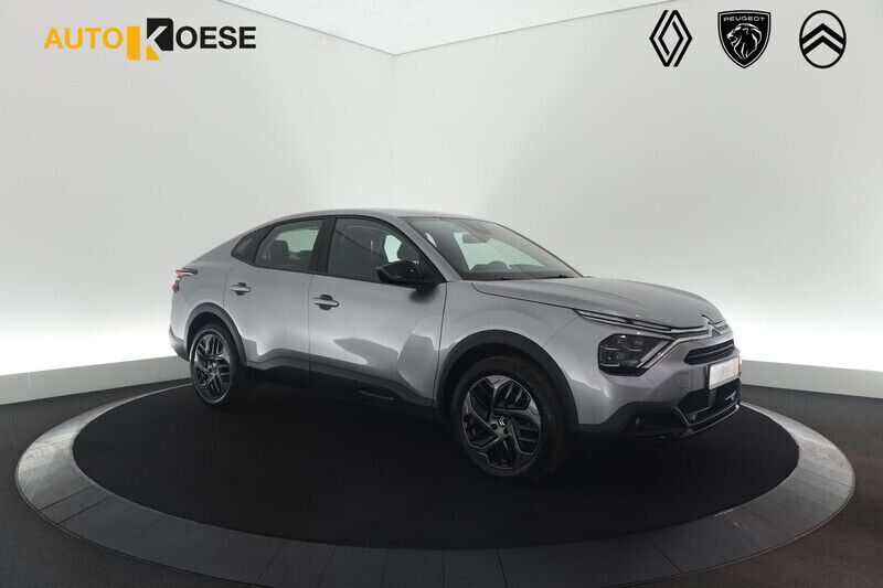 Grijs Gebruikt 2023 Citroën C4 PureTech Sedan | € 24.795 (Eerlijke prijs) - Afbeelding 1/4