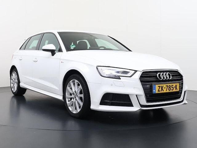 Occasion Audi A3 Sportback Design 116 PK (85 kW) 2019 Wit Hatchback