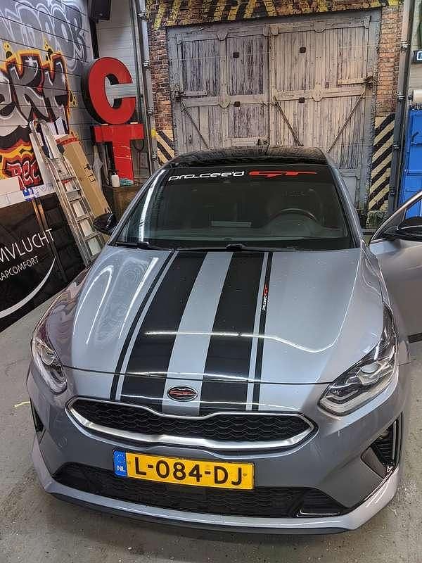 Zilver Gebruikt 2021 Kia ProCeed Hatchback | € 29.500 (Duur) - Afbeelding 1/4