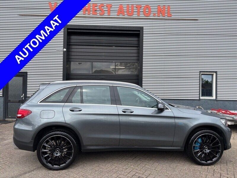 Grijs Gebruikt 2017 Mercedes GLC350 SUV | € 24.900 (Eerlijke prijs) - Afbeelding 1/4