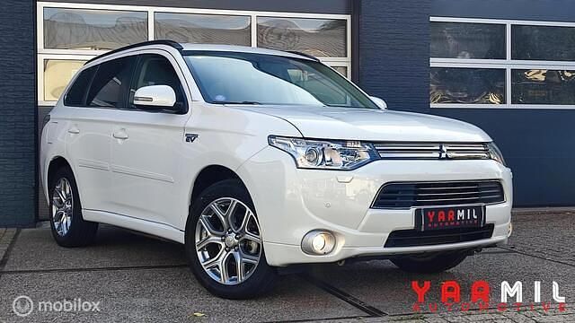 Wit Gebruikt 2014 Mitsubishi Outlander Instyle SUV | € 13.999 (Iets duurder) - Afbeelding 1/4
