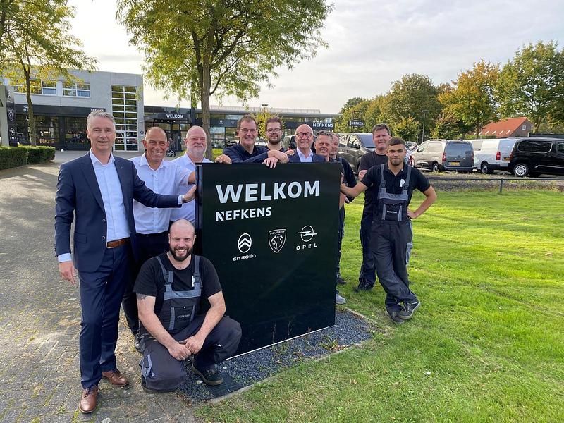 Blauw Nieuw 2025 Opel Corsa Hatchback | € 23.495 (Goede deal) - Afbeelding 1/4