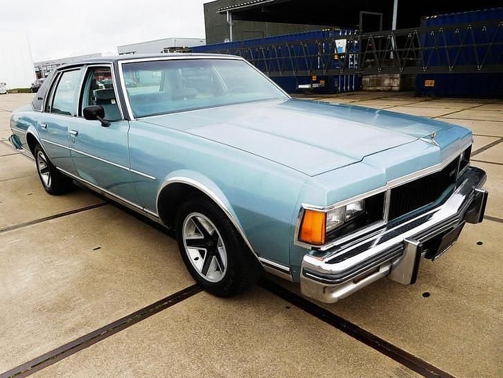 Gebruikt 1977 Chevrolet Caprice Sedan | € 10.950 - Afbeelding 1/1