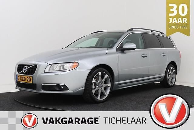 Grijs Gebruikt 2013 Volvo V70 Momentum Stationwagen | € 15.399 (Eerlijke prijs) - Afbeelding 1/3