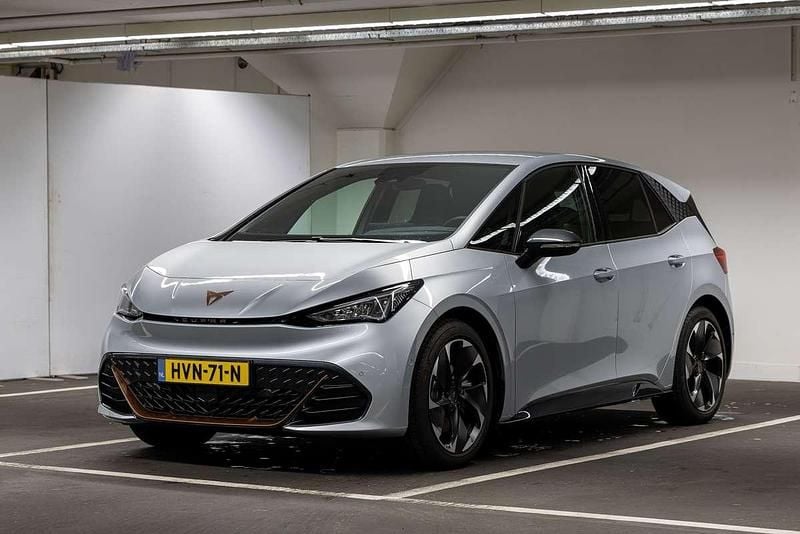 Occasion Cupra Born Limited Edition 169 kW (231 PK) 2025 Grijs Hatchback