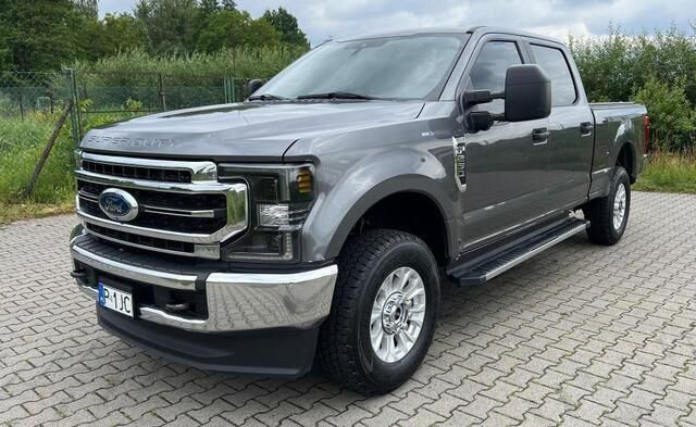 Zilver Gebruikt 2021 Ford F250 Sedan | € 58.000 - Afbeelding 1/4