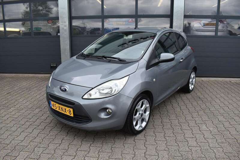 Grijs Gebruikt 2012 Ford Ka Titanium X Hatchback | € 5.835 (Duur) - Afbeelding 1/4