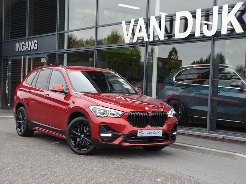 Oranje Gebruikt 2022 BMW X1 Executive SUV | € 30.850 (Eerlijke prijs) - Afbeelding 1/4