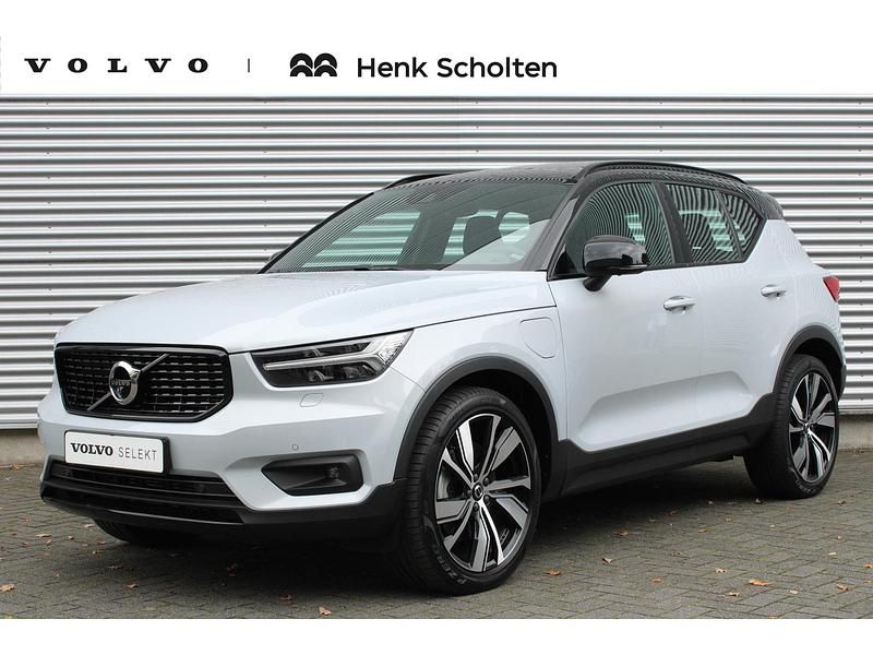 Grijs Gebruikt 2022 Volvo XC40 R-Design SUV | € 42.950 (Duur) - Afbeelding 1/4