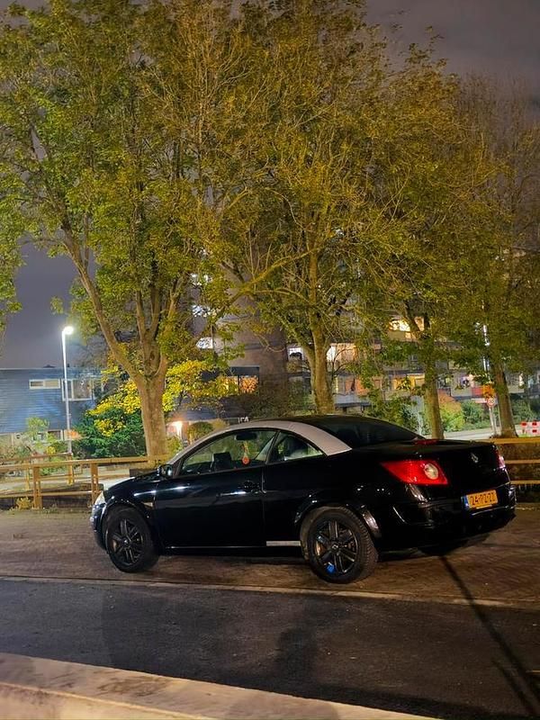 Gebruikt 2005 Renault Mégane II Cabriolet | € 2.199 (Eerlijke prijs) - Afbeelding 1/4