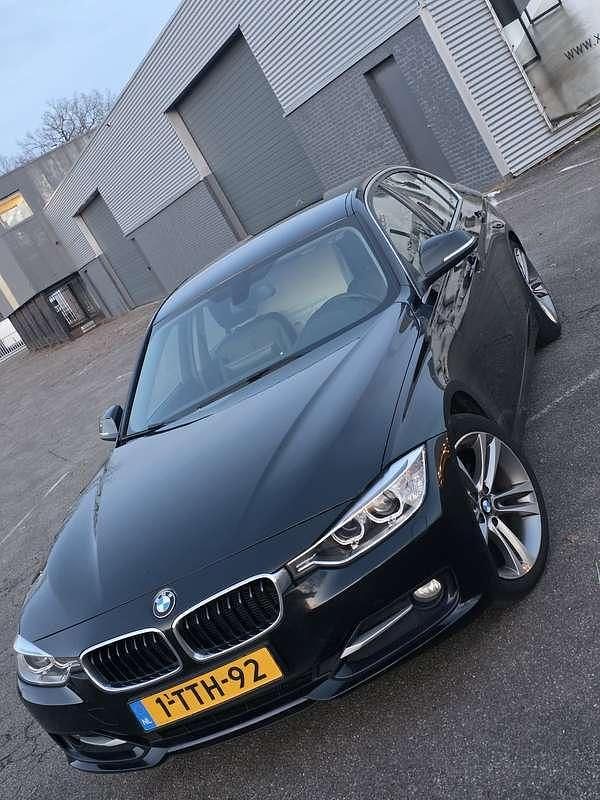 Occasion BMW 320 170 PK (125 kW) 2014 Zwart Sedan