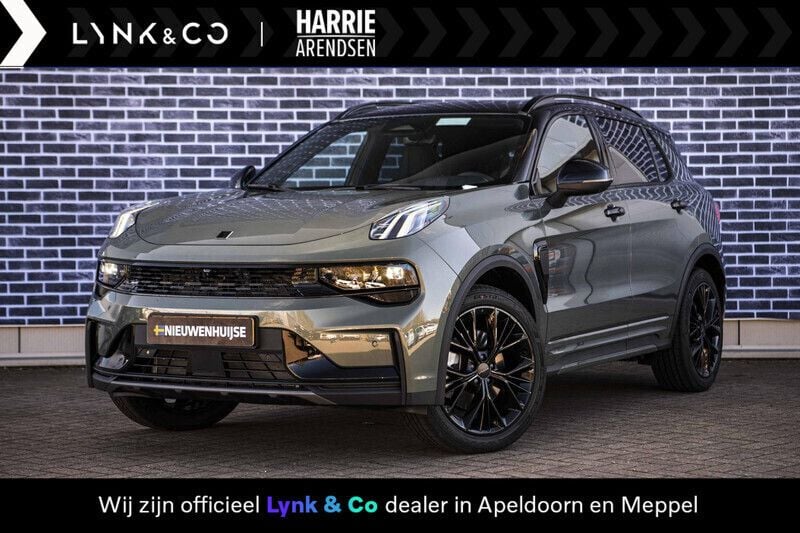 Groen Gebruikt 2025 Lynk & Co 01 SUV | € 44.694 - Afbeelding 1/4