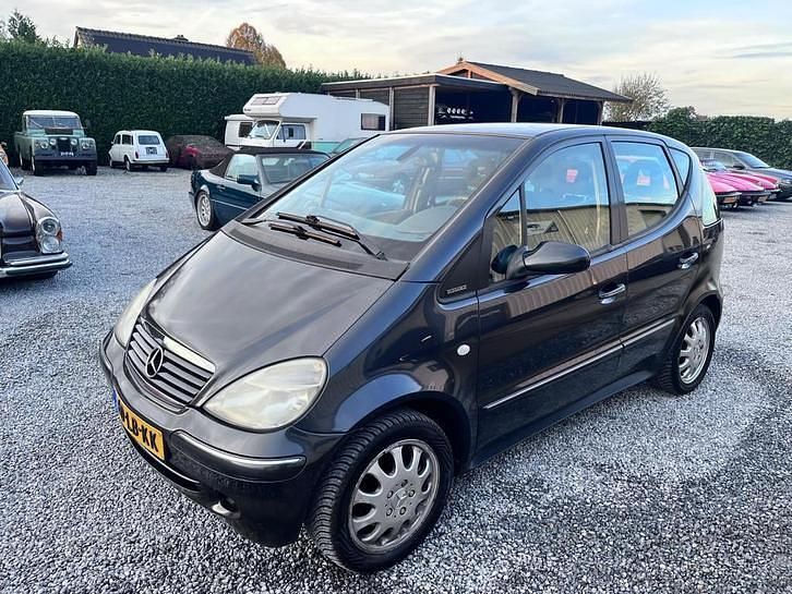 Grijs Gebruikt 2002 Mercedes A160 Elegance MPV | € 1.250 (Goede deal) - Afbeelding 1/4