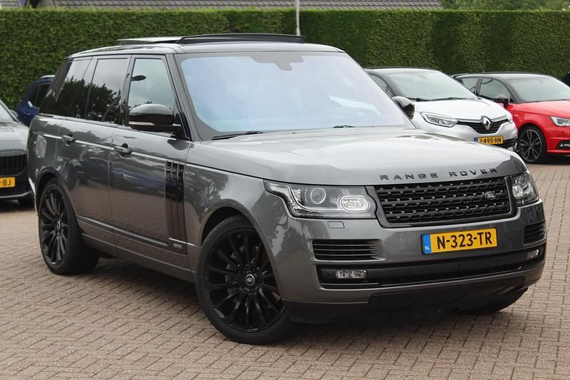 Grijs (metallic) Occasion 2017 Land Rover Range Rover Autobiography SUV | € 42.950 (Eerlijke prijs) - Afbeelding 1/4
