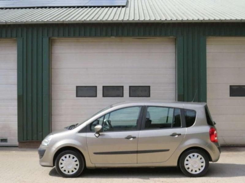 Grijs Gebruikt 2008 Renault Grand Modus Expression MPV | € 1.950 (Duur) - Afbeelding 1/4
