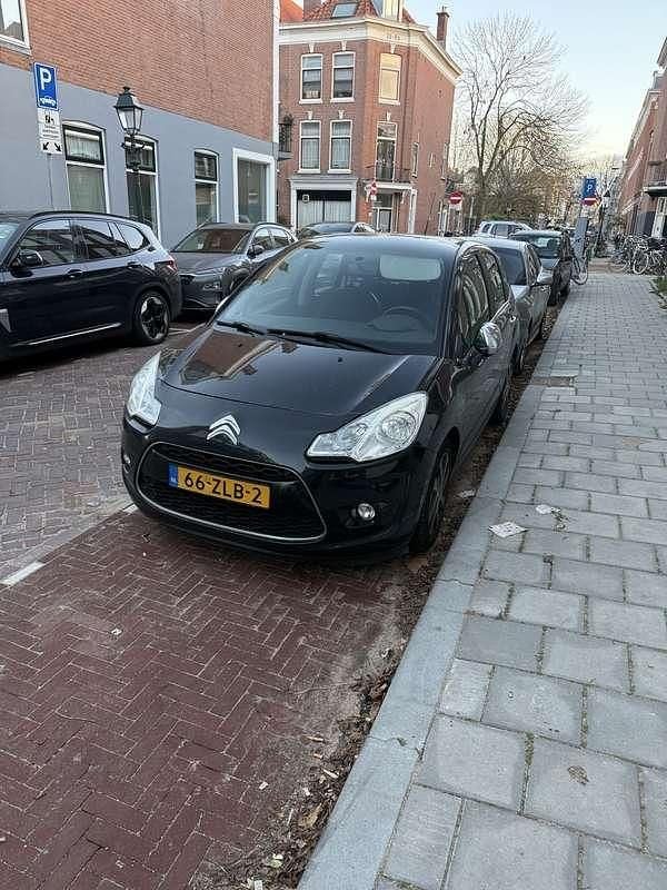 Zwart Gebruikt 2012 Citroën C3 Hatchback | € 3.350 (Eerlijke prijs) - Afbeelding 1/4