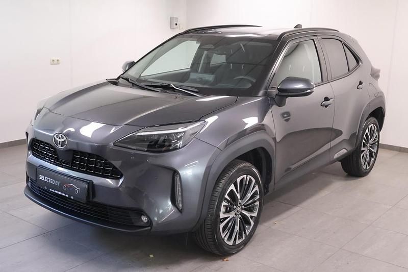 Grijs Gebruikt 2025 Toyota Yaris Executive SUV | € 34.894 - Afbeelding 1/4