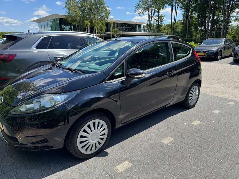 Zwart Gebruikt 2012 Ford Fiesta Limited Hatchback | € 3.800 (Goede deal) - Afbeelding 1/4